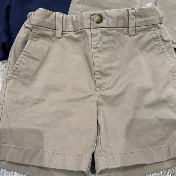 Vineyard vines shorts - Picture 2 of 5